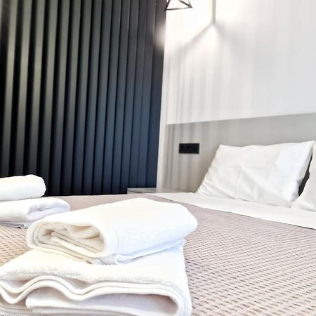Agnanti-Apartments B Nikiti  Eksteriør billede