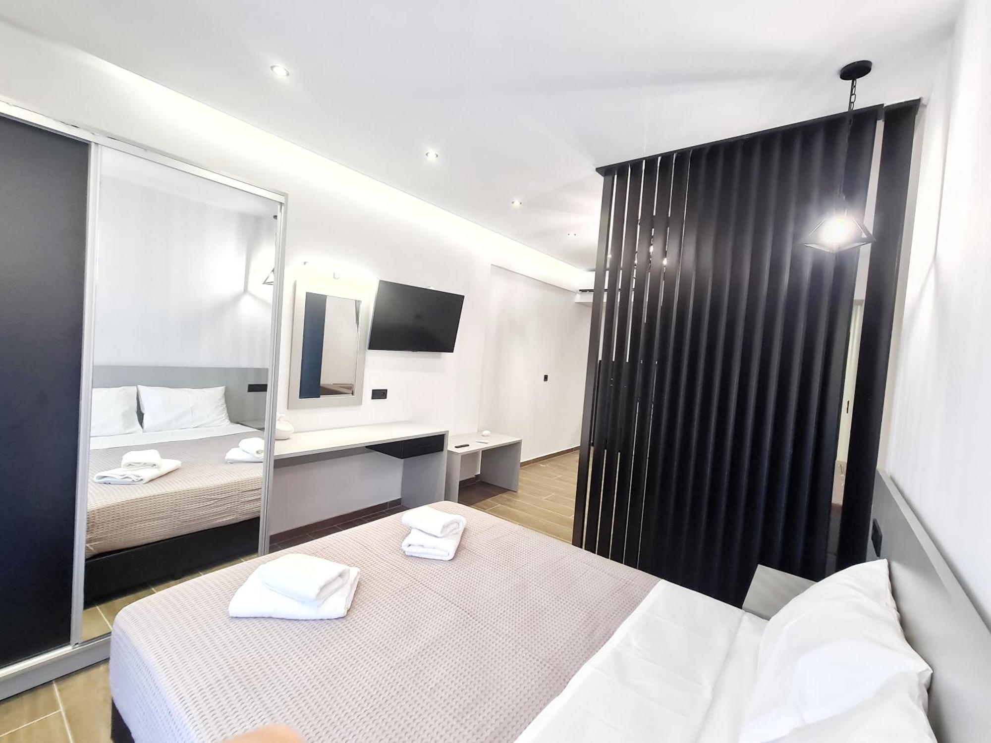 Agnanti-Apartments B Nikiti  Eksteriør billede